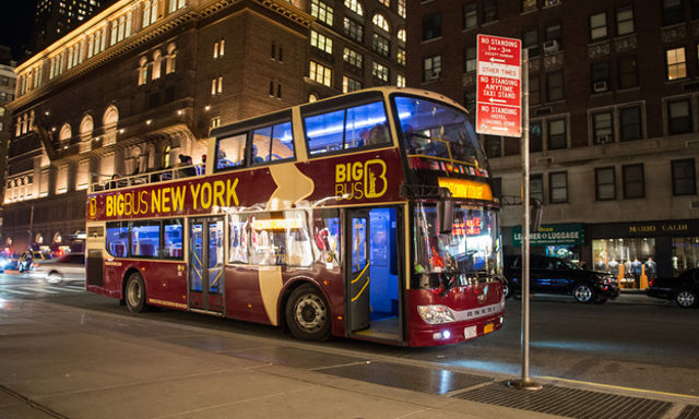 Tour tham quan New York Holiday Lights của Big Bus