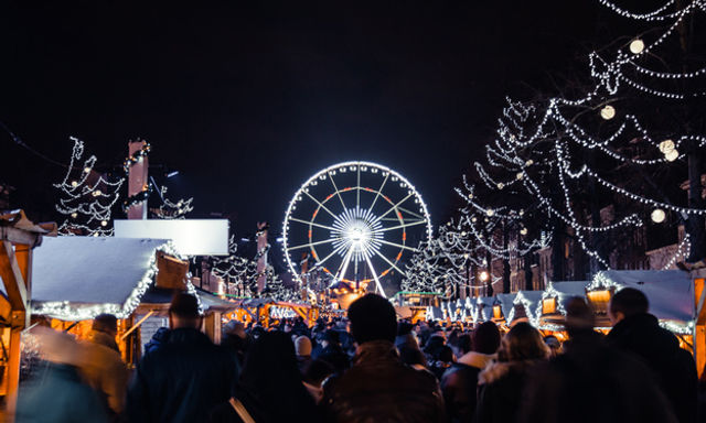Tour đèn Giáng sinh Tootbus Brussels