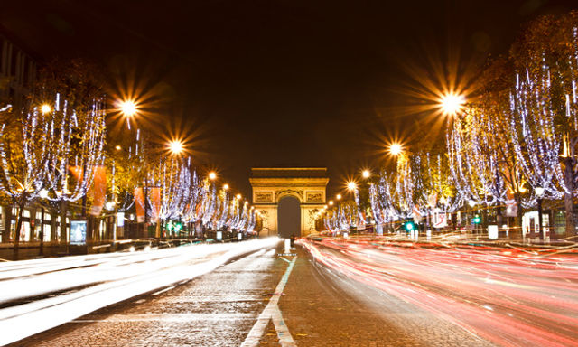 Paris Christmas Lights and Markets Tour