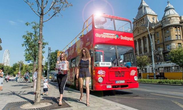 City Sightseeing Budapest: Hop-On, Hop-Off Bus Tour