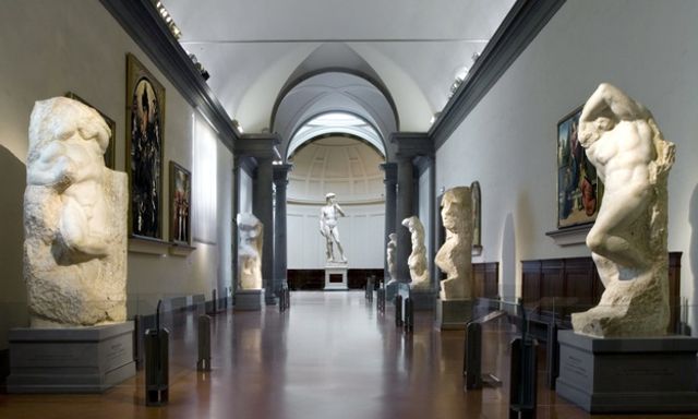 Vé vào cửa Accademia Gallery & City Sightseeing Florence Hop-On, Hop-Off
