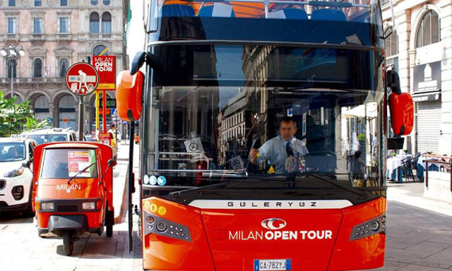 Milan Open Tour Hop-On, Hop-Off with Duomo Cathedral & Rooftop tour