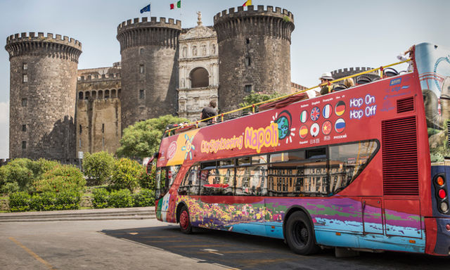 Tham quan thành phố Naples Hop-On, Hop-Off & Naples Underground
