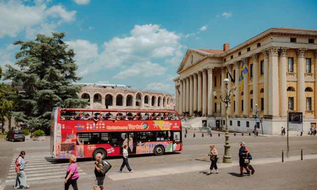 Tham quan thành phố Verona: Tour Hop-On Hop-Off