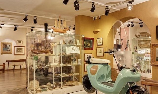 Bảo tàng cần sa và cây gai dầu Hash có hướng dẫn bằng âm thanh, Amsterdam
