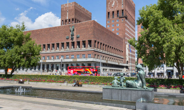 City Sightseeing Oslo Hop-On, Hop-Off & Paradox Museum Entry Ticket