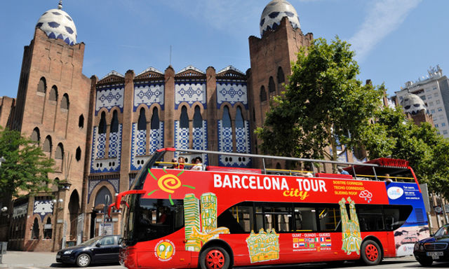 Tham quan thành phố Barcelona: Hop-On, Hop-Off Bus & Bảo tàng FC Barcelona