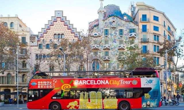 Tham quan thành phố Barcelona Xe buýt Hop-On Hop-Off