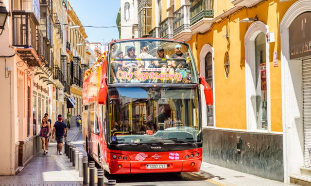 Vé Tham Quan Thành Phố Seville Iconic: Xe Buýt Hop-On Hop-Off