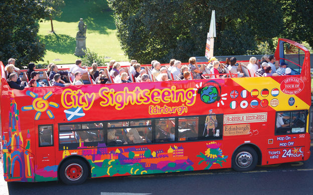 Vé Hop-On, Hop-Off Edinburgh + Cung điện Holyroodhouse