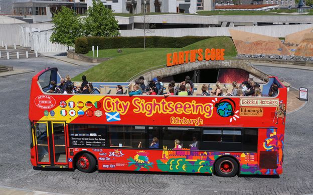Xe buýt Hop-On Hop-Off Edinburgh + Tour tham quan Lâu đài Edinburgh