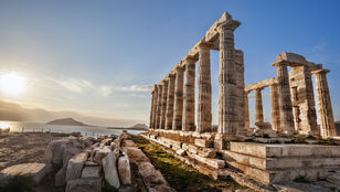 Captivating image of the famous structure of Athens, showcasing the timeless beauty and historical significance of this iconic landmark.