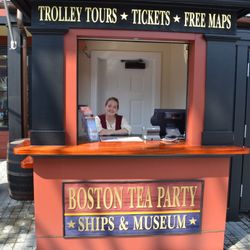 BostonTeaPartyShips&Museum