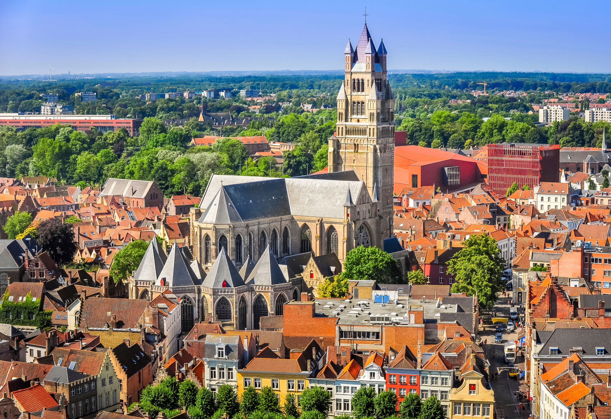 Bruges au départ de Paris visite à pied guide transfert en autocar