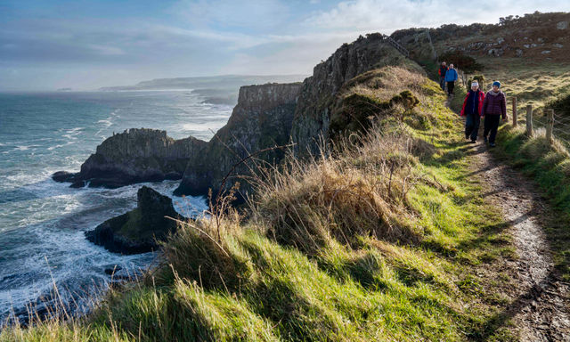 Giant’s Causeway and Glens of Antrim from Dublin: By Train and Coach