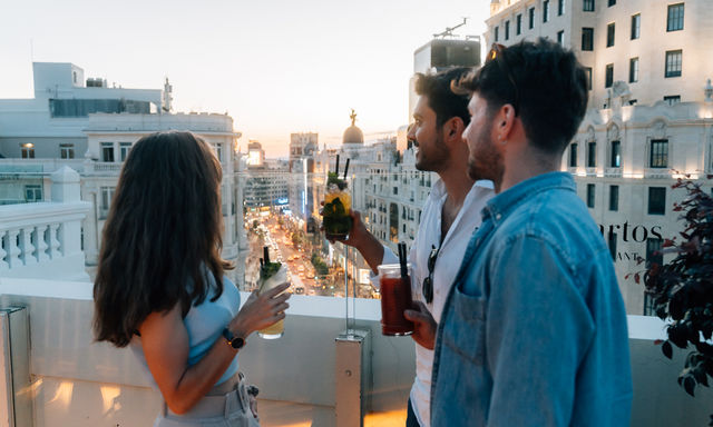 Madrid Local Tapas & Wine Tour with views from Rooftops