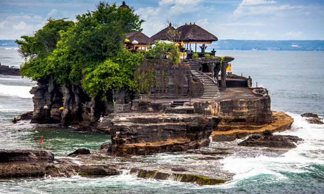 Mama Nature Beckons: Best of Ubud Tour and Unforgettable Sunset from Tanah Lot