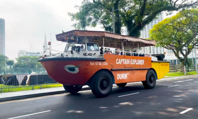Singapore Captain Explorer DUKw Tour